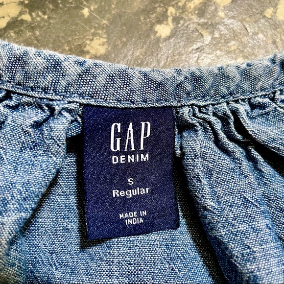 GAP•Kid’s Small•100% Soft Cotton Chambray•Denim Blue•Peasant Style Button Front - Picture 5 of 9
